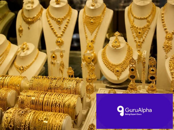 Gold Slips $38 Globally as Pakistani Bullion Rates Drop Rs 3,800